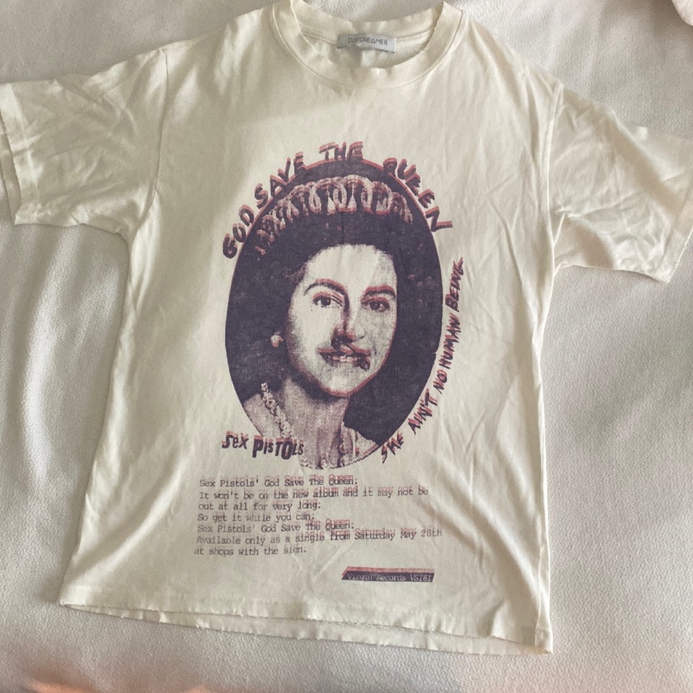 NWOT DAYDREAMER TSHIRT